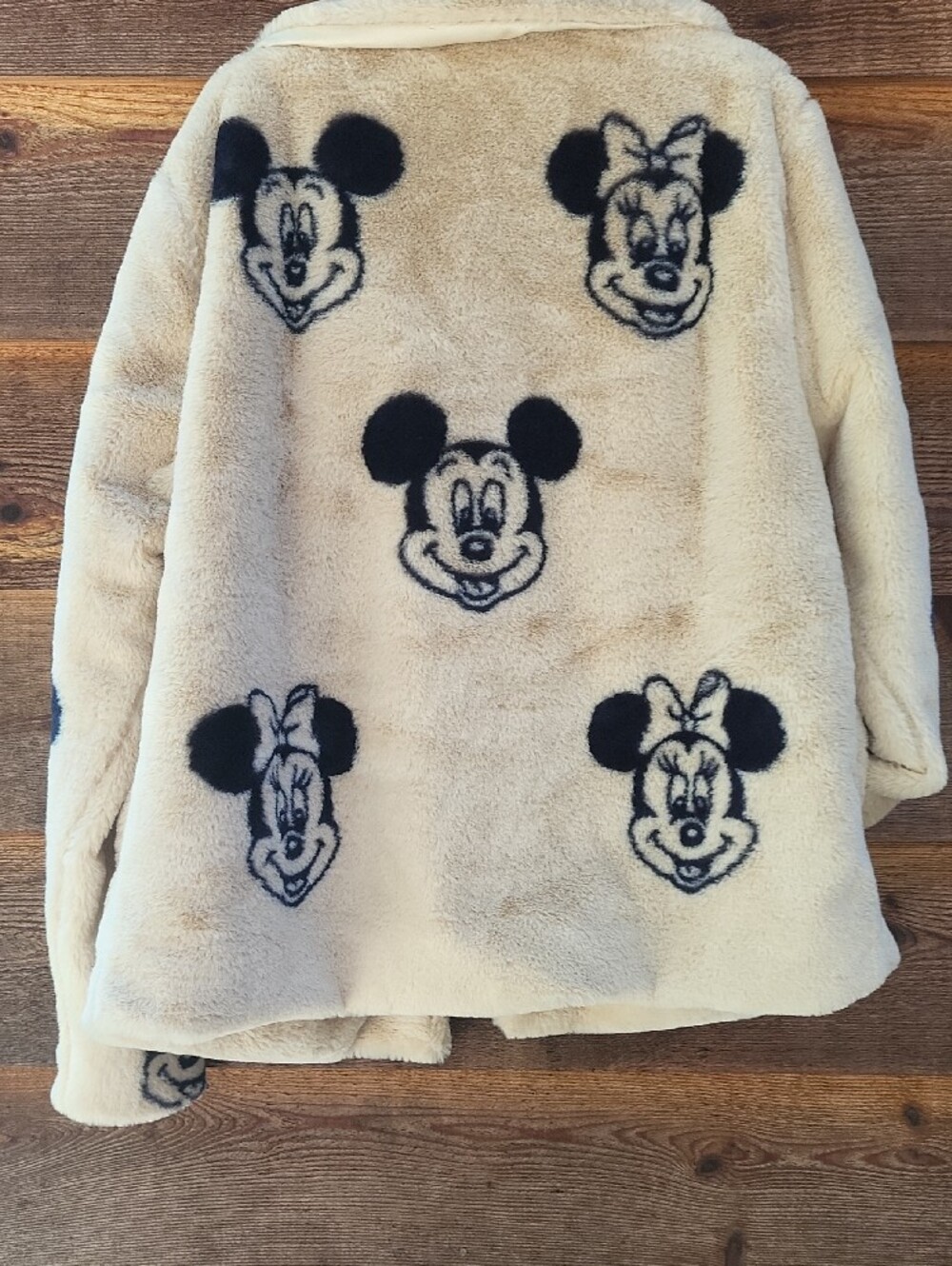 Disney Parks Cream Faux Fur Mickey & Minnie Face Coat S - Picture 5 of 6